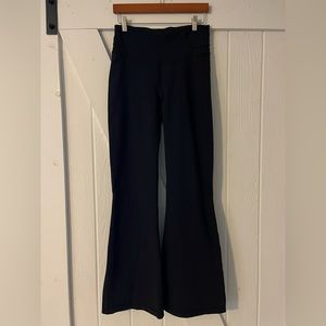 Lululemon Athletica High-Rise Groove Flare Pant, size 10, Black